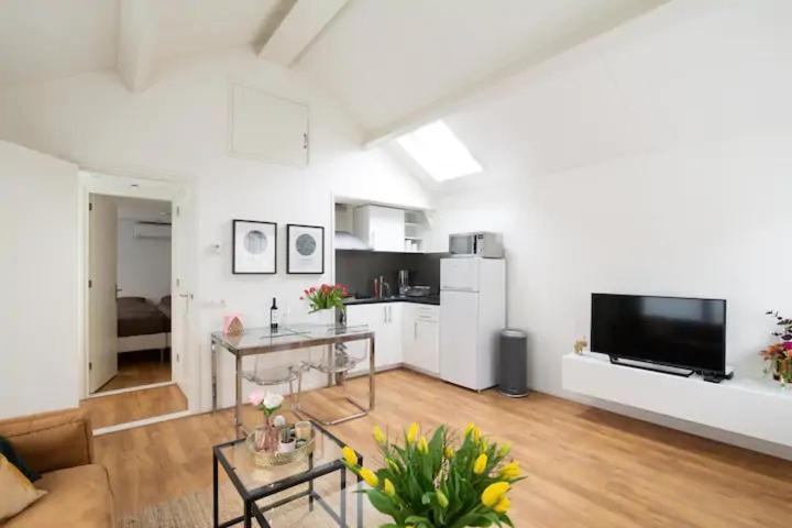 Yess Apartment Vinkeveen Exterior photo